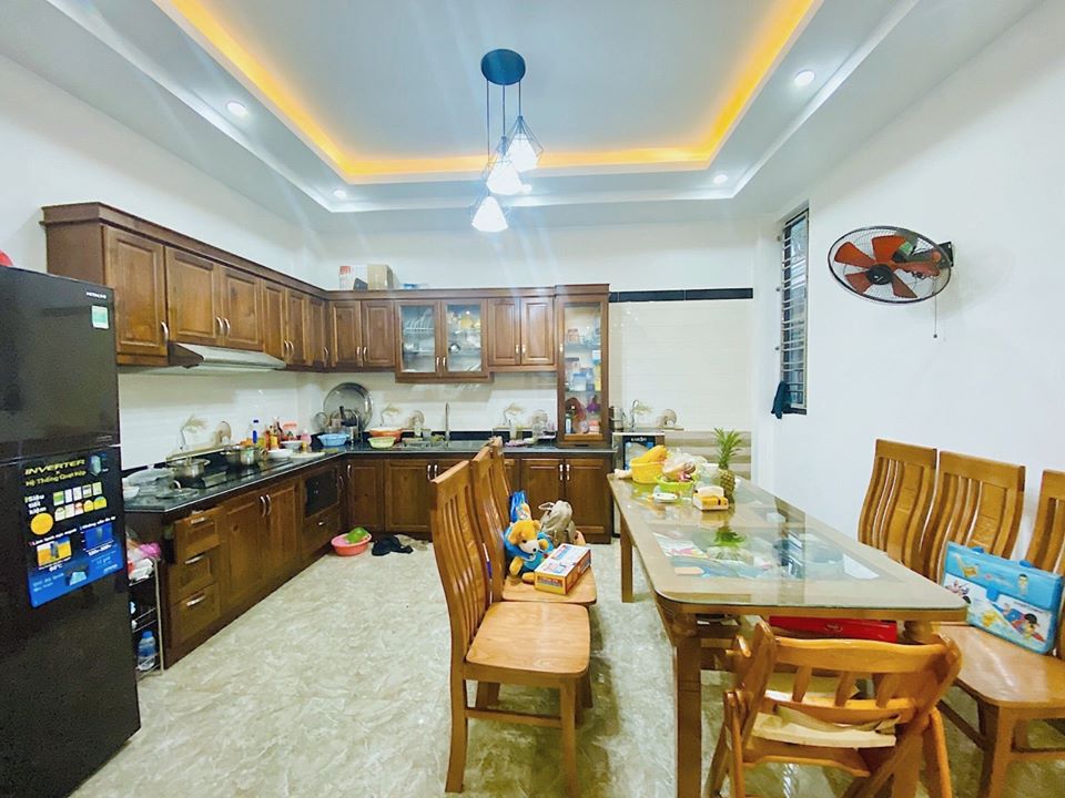 Hình ảnh Bán nhà xe hơi vào nhà, căn góc, ngay trung tâm đường chợ Hàng,giá chỉ 3,5 tỷ có TL
